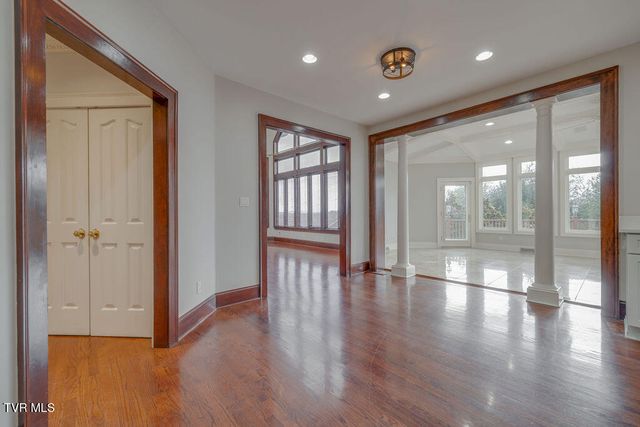 517 Douglas Drive, Johnson City, TN 37604