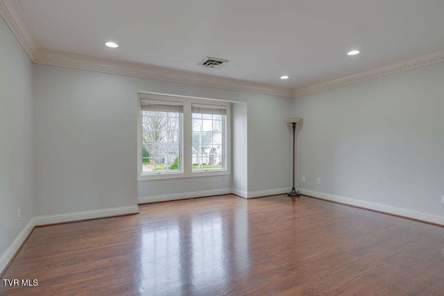 517 Douglas Drive, Johnson City, TN 37604