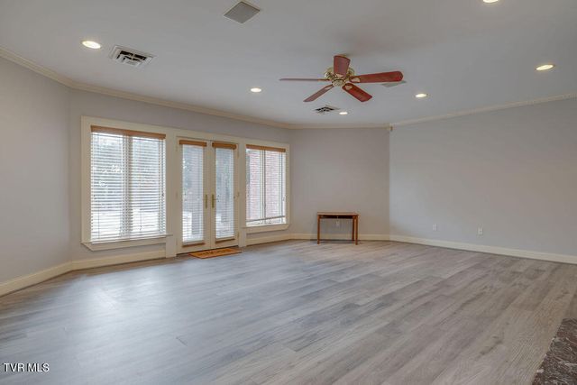 517 Douglas Drive, Johnson City, TN 37604