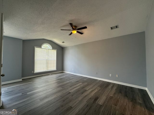 5684 Eagles Feather Lane, Riverdale, GA 30274