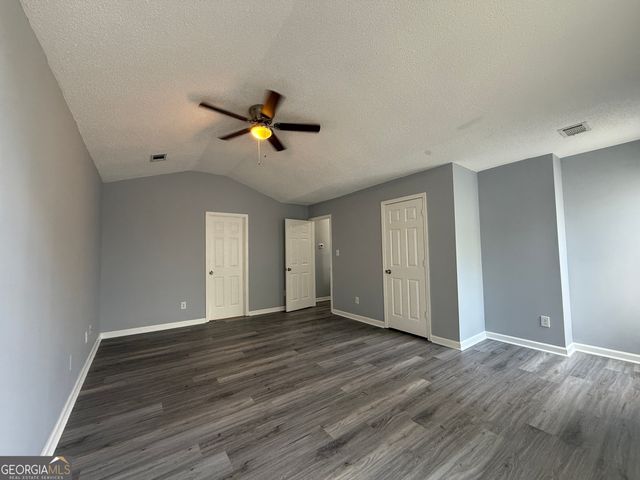 5684 Eagles Feather Lane, Riverdale, GA 30274
