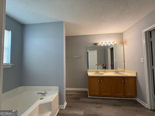 5684 Eagles Feather Lane, Riverdale, GA 30274