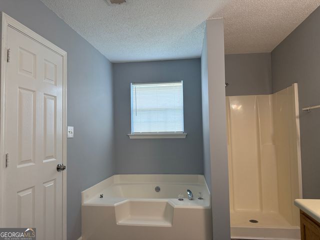 5684 Eagles Feather Lane, Riverdale, GA 30274
