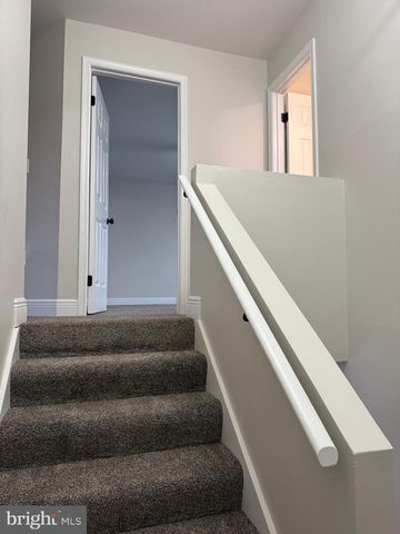 2712 BUXTON RD, Harrisburg, PA 17110