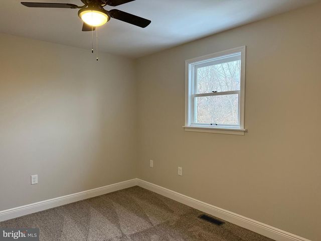 2712 BUXTON RD, Harrisburg, PA 17110