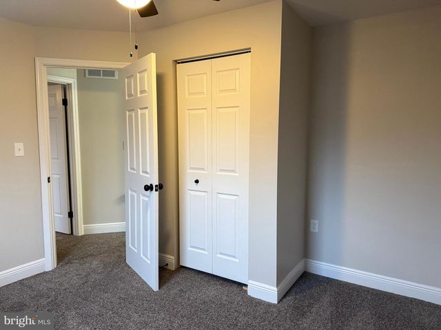 2712 BUXTON RD, Harrisburg, PA 17110