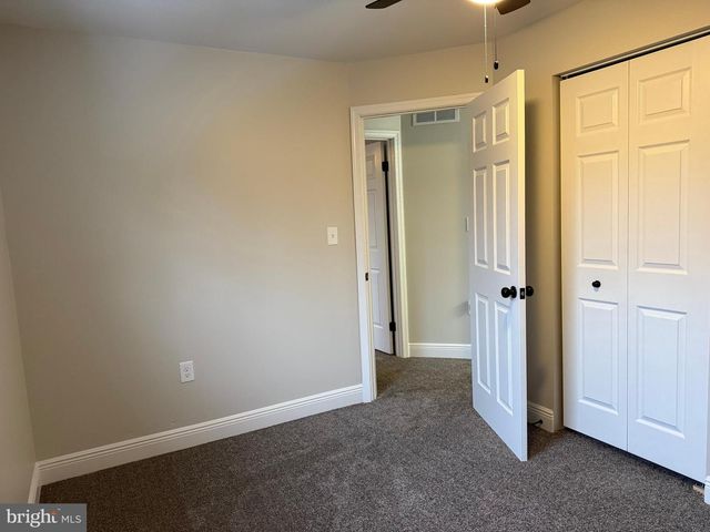 2712 BUXTON RD, Harrisburg, PA 17110