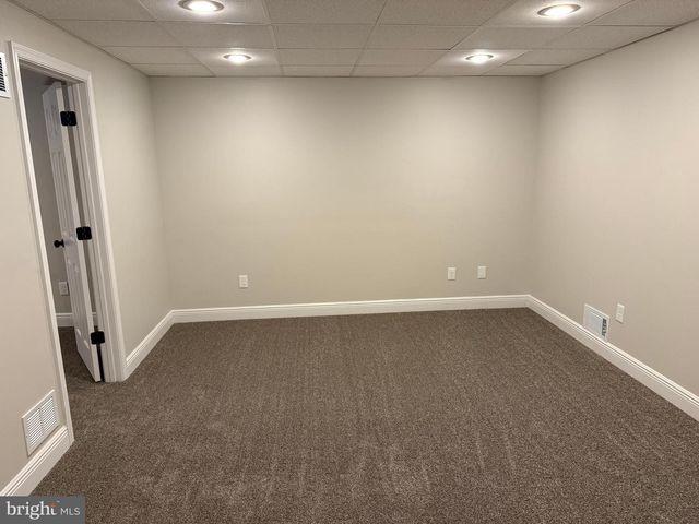 2712 BUXTON RD, Harrisburg, PA 17110