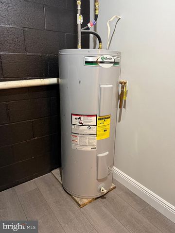 2712 BUXTON RD, Harrisburg, PA 17110