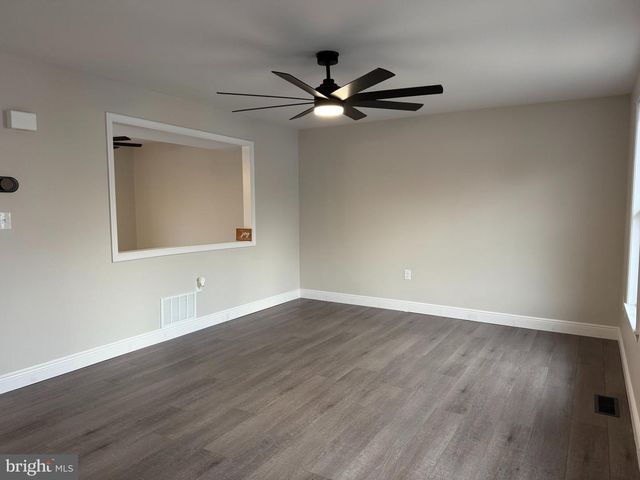 2712 BUXTON RD, Harrisburg, PA 17110