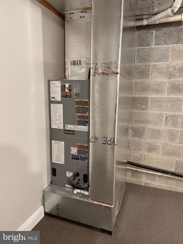 2712 BUXTON RD, Harrisburg, PA 17110