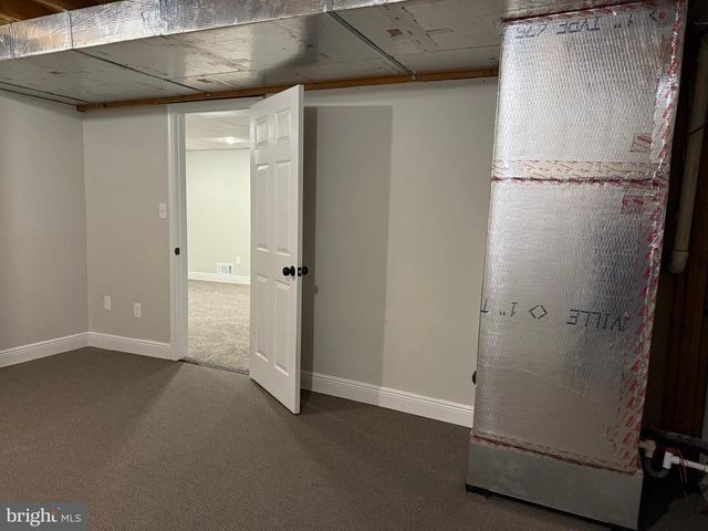 2712 BUXTON RD, Harrisburg, PA 17110