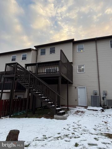 2712 BUXTON RD, Harrisburg, PA 17110