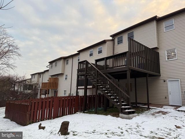 2712 BUXTON RD, Harrisburg, PA 17110