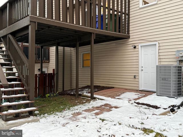 2712 BUXTON RD, Harrisburg, PA 17110