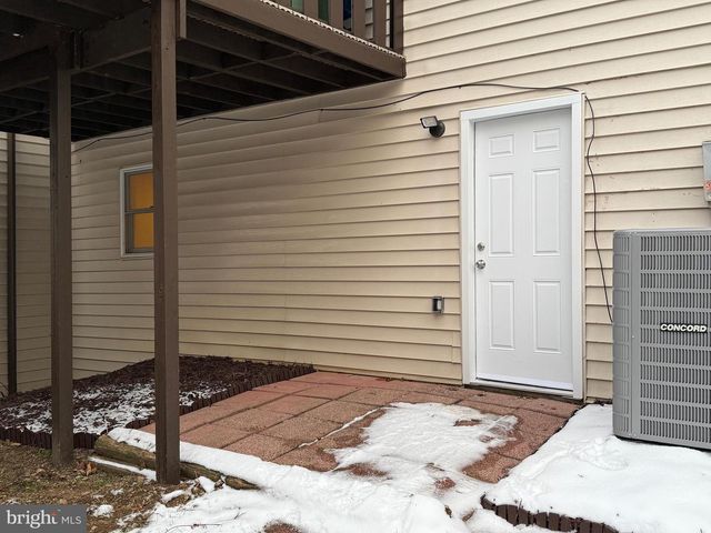 2712 BUXTON RD, Harrisburg, PA 17110