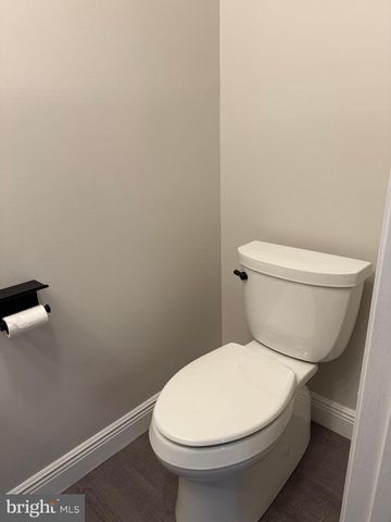 2712 BUXTON RD, Harrisburg, PA 17110