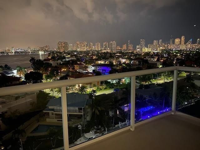 2841 NE 163rd Street 1111, North Miami Beach, FL 33160