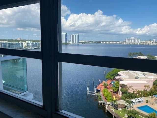 2841 NE 163rd Street 1111, North Miami Beach, FL 33160