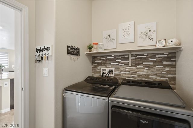 2081 Hunt Woods Court, Laughlin, NV 89029