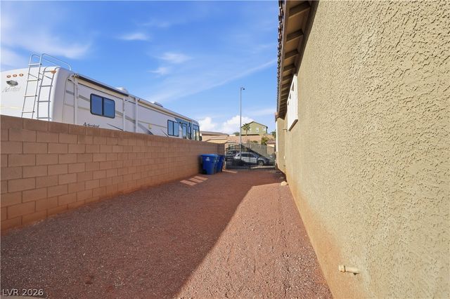 2081 Hunt Woods Court, Laughlin, NV 89029