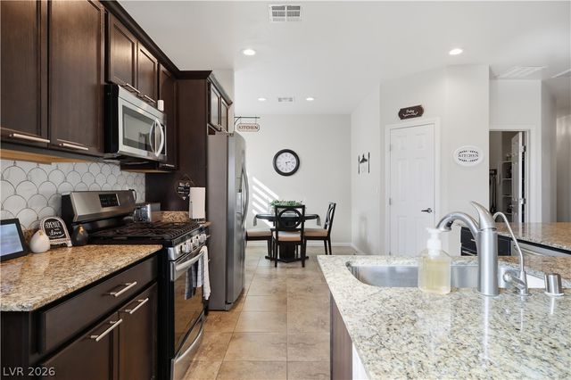 2081 Hunt Woods Court, Laughlin, NV 89029