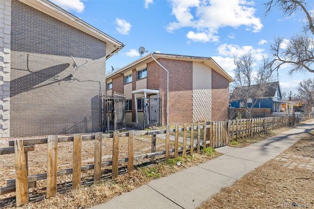 1630 Chester Street, Aurora, CO 80010