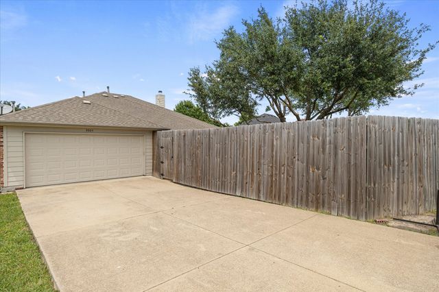 3905 Poplar Point Drive, Rockwall, TX 75032