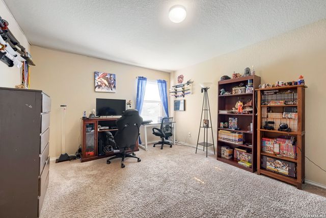 11719 CLAMOUN CIR, San Antonio, TX 78245