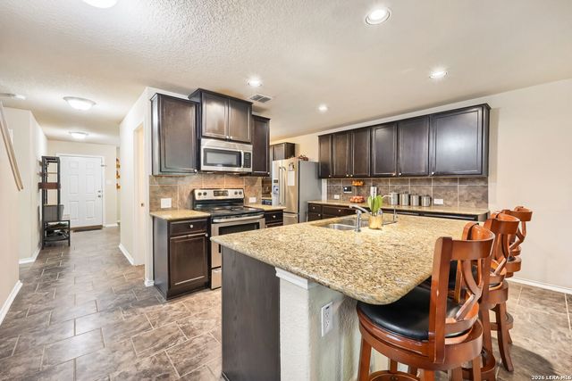 11719 CLAMOUN CIR, San Antonio, TX 78245