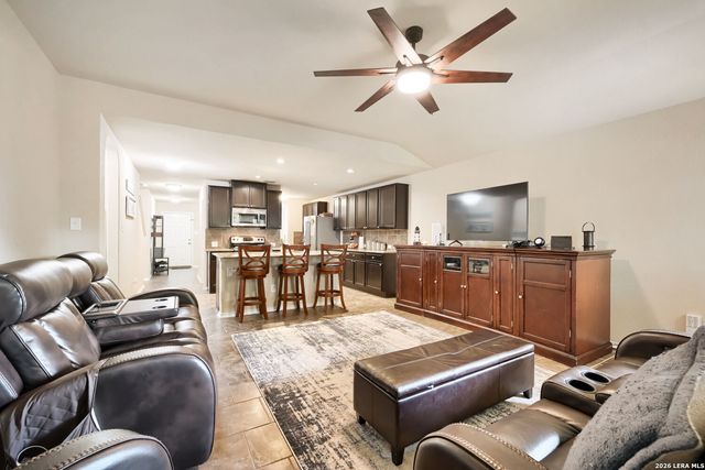 11719 CLAMOUN CIR, San Antonio, TX 78245