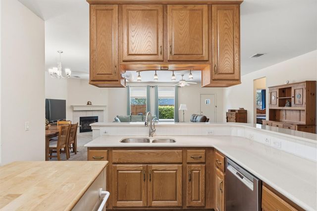 485 Faircrest DR, Buda, TX 78610