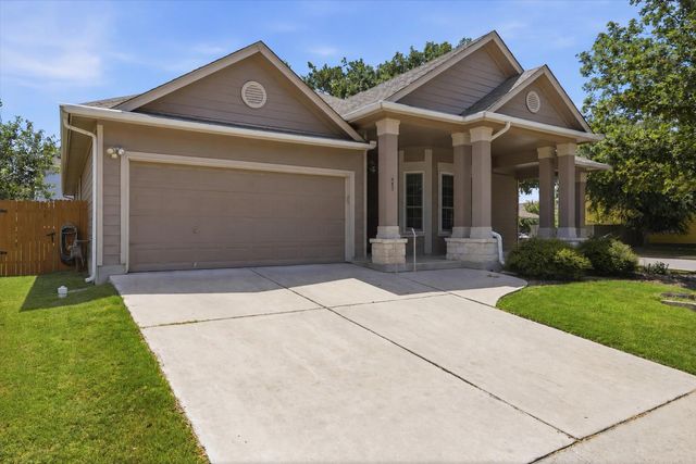 485 Faircrest DR, Buda, TX 78610