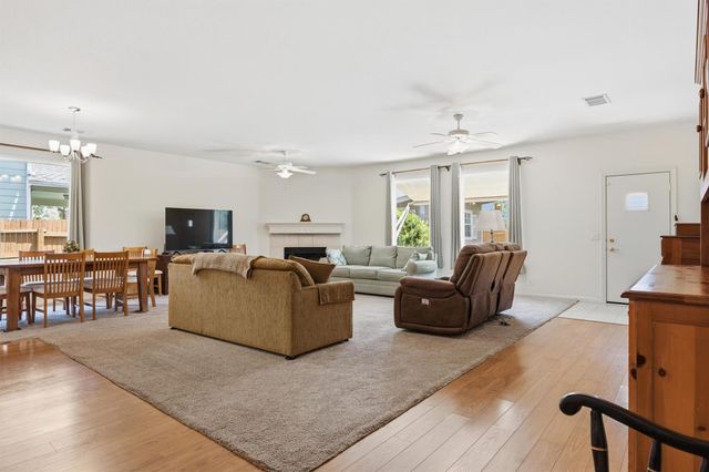 485 Faircrest DR, Buda, TX 78610