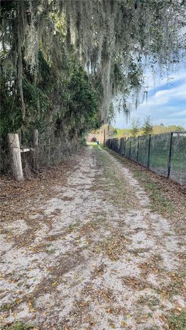 1502 ET HITTE TRAIL, Seffner, FL 33584