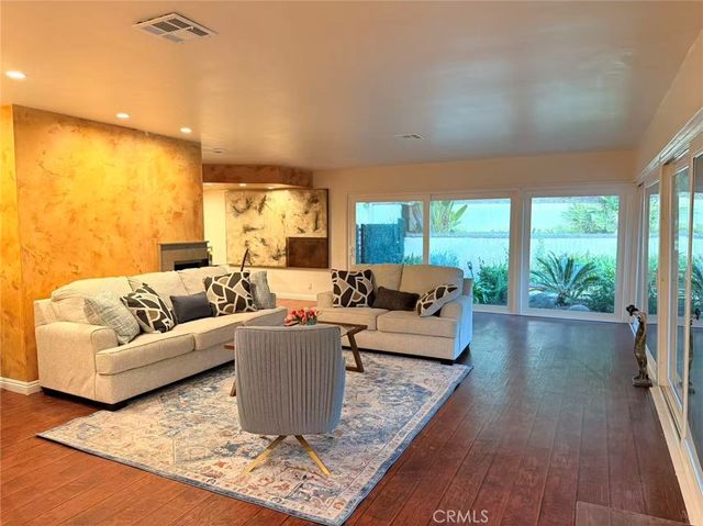 2500 Benedict Canyon, Beverly Hills, CA 90210