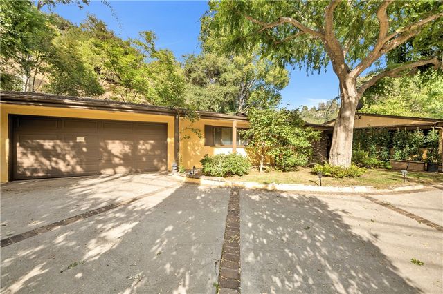 2500 Benedict Canyon, Beverly Hills, CA 90210