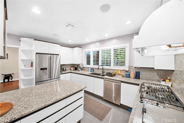 2500 Benedict Canyon, Beverly Hills, CA 90210