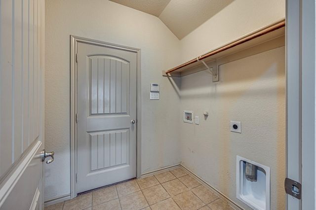 1114 Walter Stephenson Road, Midlothian, TX 76065