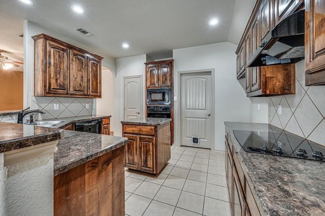 1114 Walter Stephenson Road, Midlothian, TX 76065