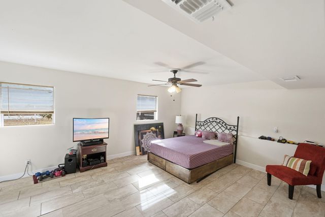 517 NW Floresta Drive, Port St. Lucie, Port St Lucie, FL 34983