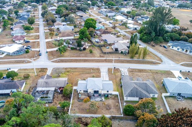 517 NW Floresta Drive, Port St. Lucie, Port St Lucie, FL 34983