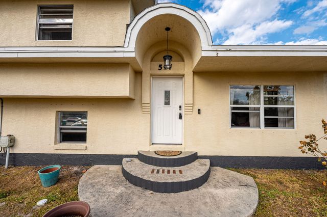 517 NW Floresta Drive, Port St. Lucie, Port St Lucie, FL 34983