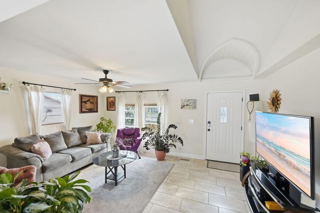 517 NW Floresta Drive, Port St. Lucie, Port St Lucie, FL 34983