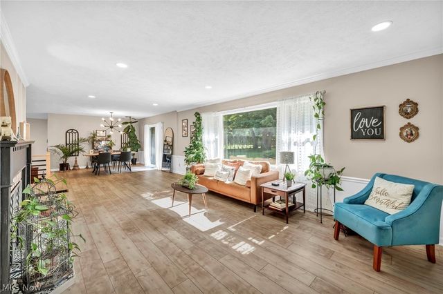 1963 Whitewood Drive, Madison, OH 44057