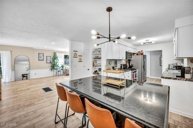 1963 Whitewood Drive, Madison, OH 44057