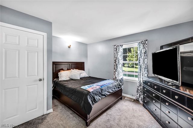1963 Whitewood Drive, Madison, OH 44057