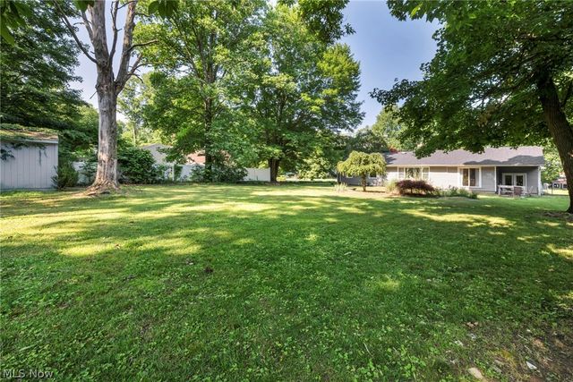 1963 Whitewood Drive, Madison, OH 44057