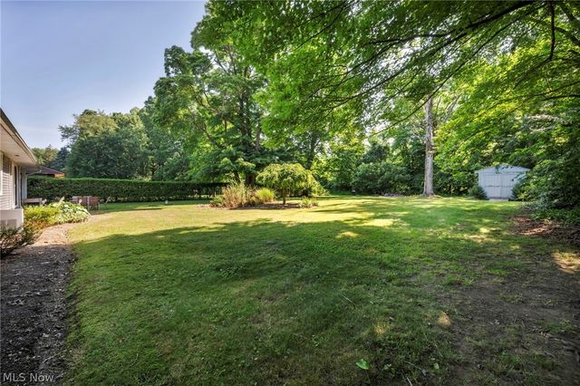 1963 Whitewood Drive, Madison, OH 44057