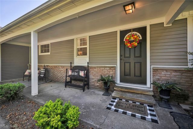 1963 Whitewood Drive, Madison, OH 44057